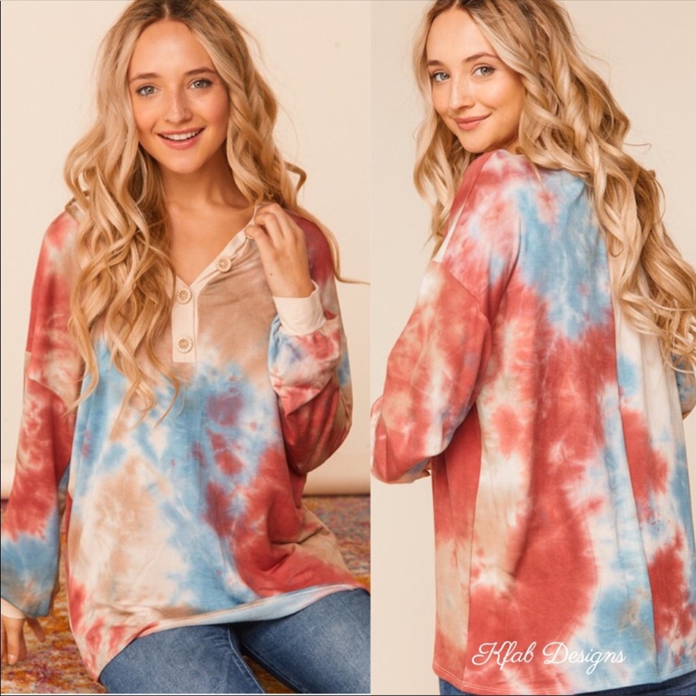 Smoking🔥Tie-dye top w/button up detail-super soft